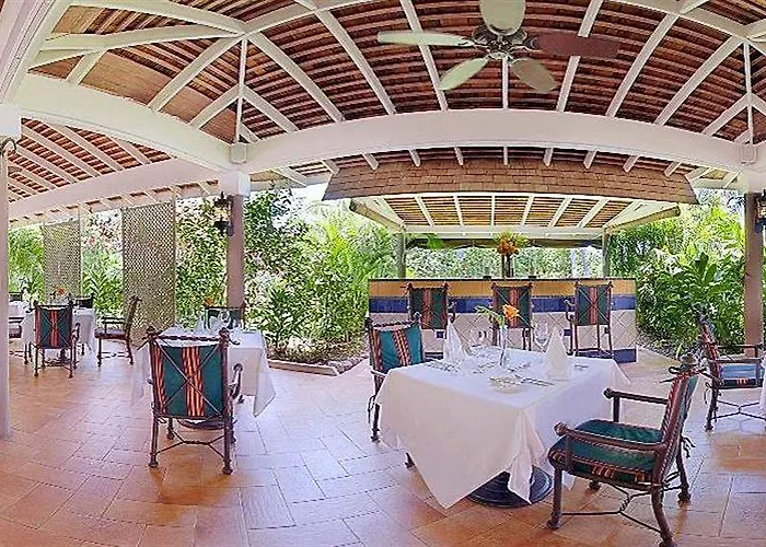 Sandals All Inclusive - Couples Only (adults Only) Montego Bay