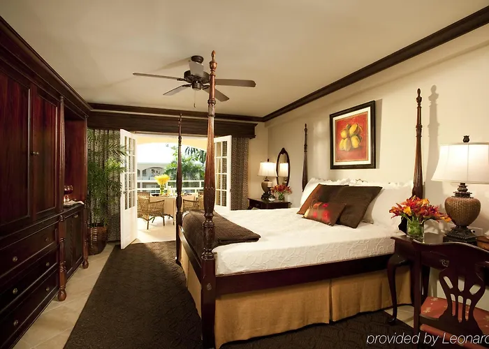 Sandals All Inclusive - Couples Only (adults Only)