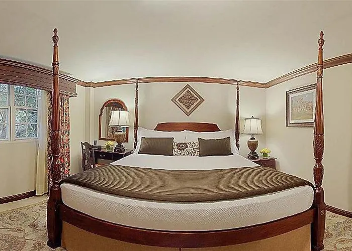Sandals All Inclusive - Couples Only (adults Only) Resort 5*